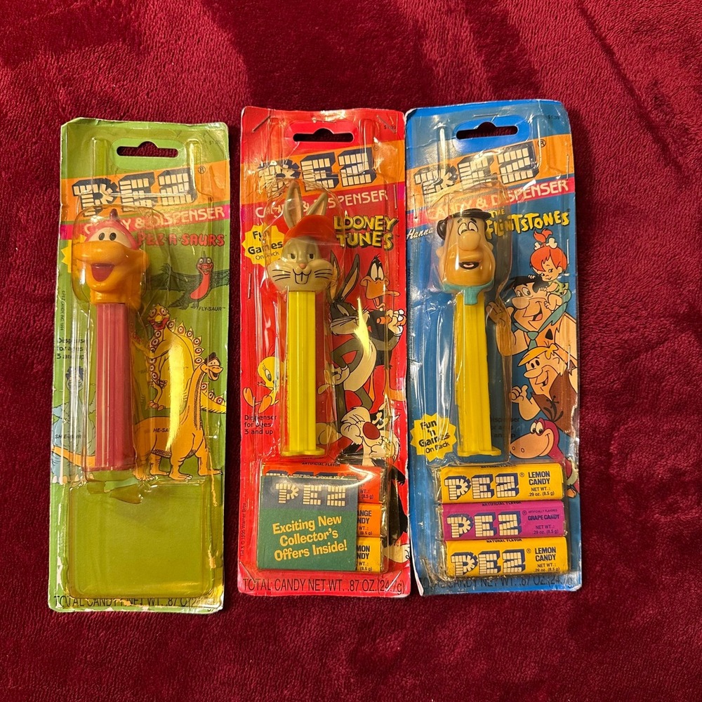 Vintage PEZ Dispenser‎ Lot 3 Fred Flintstone Bugs Bunny Pez-A-Saurs Sealed 1990s